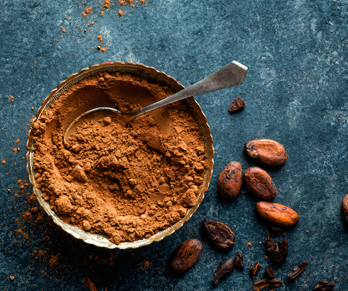 Magnesium-rich-cacao-seeds-and-powder-